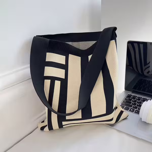 黑白線條&times;針織&times;單肩背包