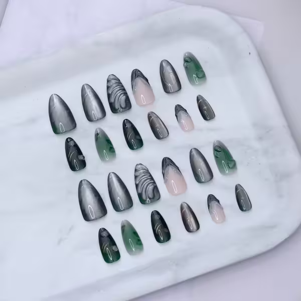 翡翠綠境之森亮面&times;穿戴式手指甲片&times;二十四入