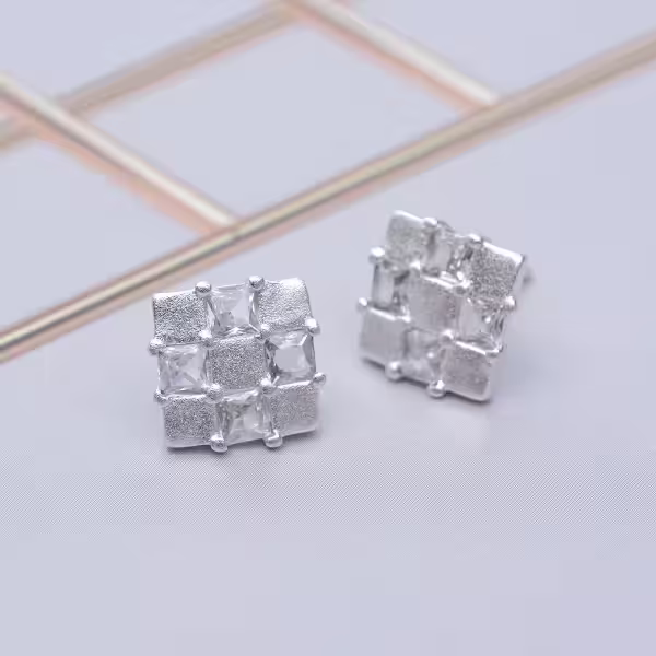 925銀針&times;棋盤晶鑽格紋&times;耳針