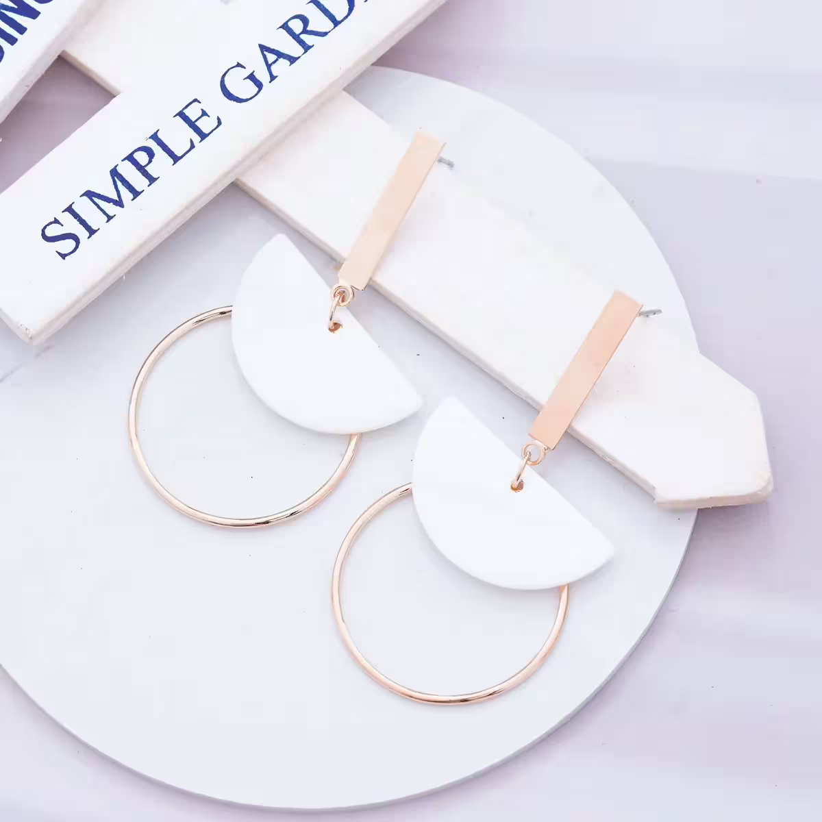 半圓貝殼長桿圓環&times;吊墜耳環-第1張