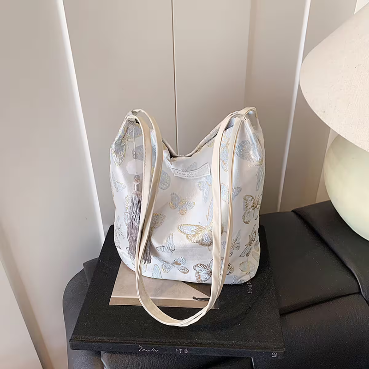 東方蝴蝶刺繡×肩背包×白色-第1張