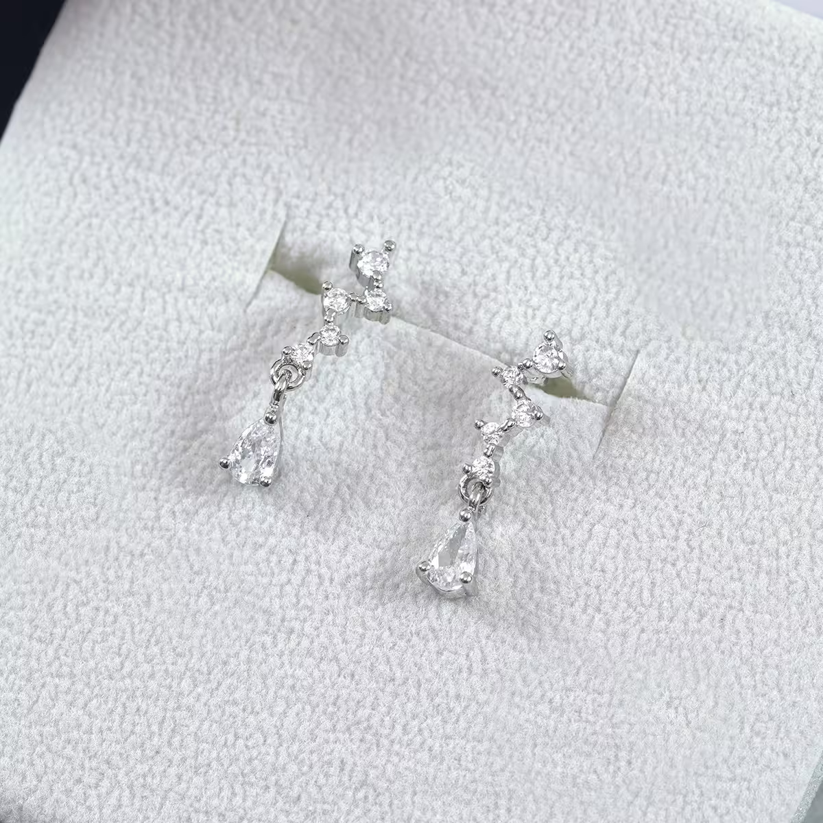 法式小水滴晶鑽×吊墜耳環-第1張