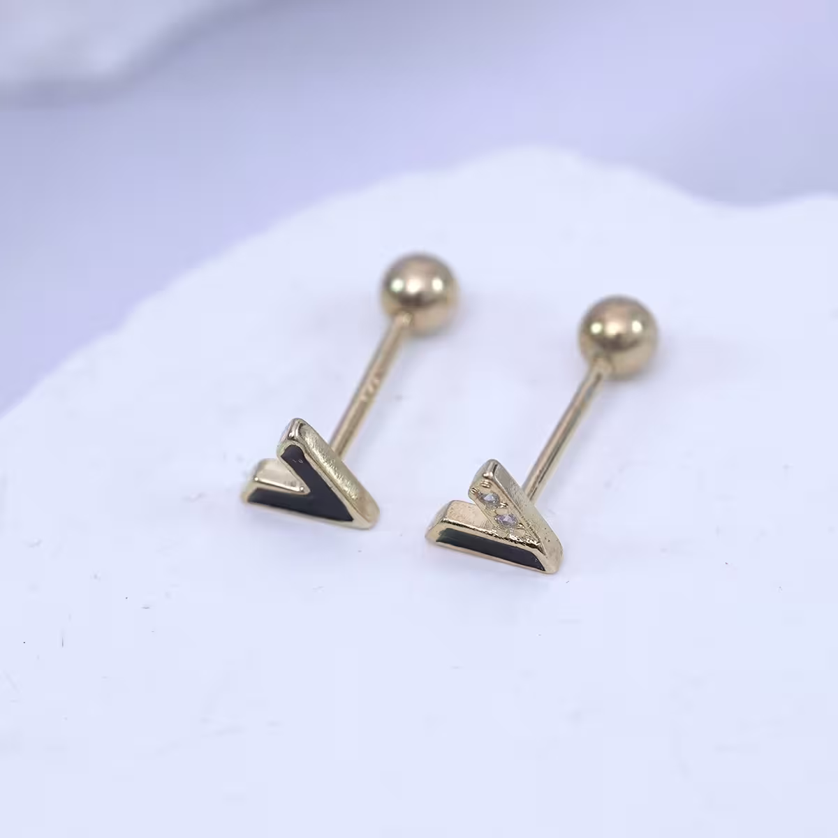 黑色V字晶鑽×轉珠耳環-第3張