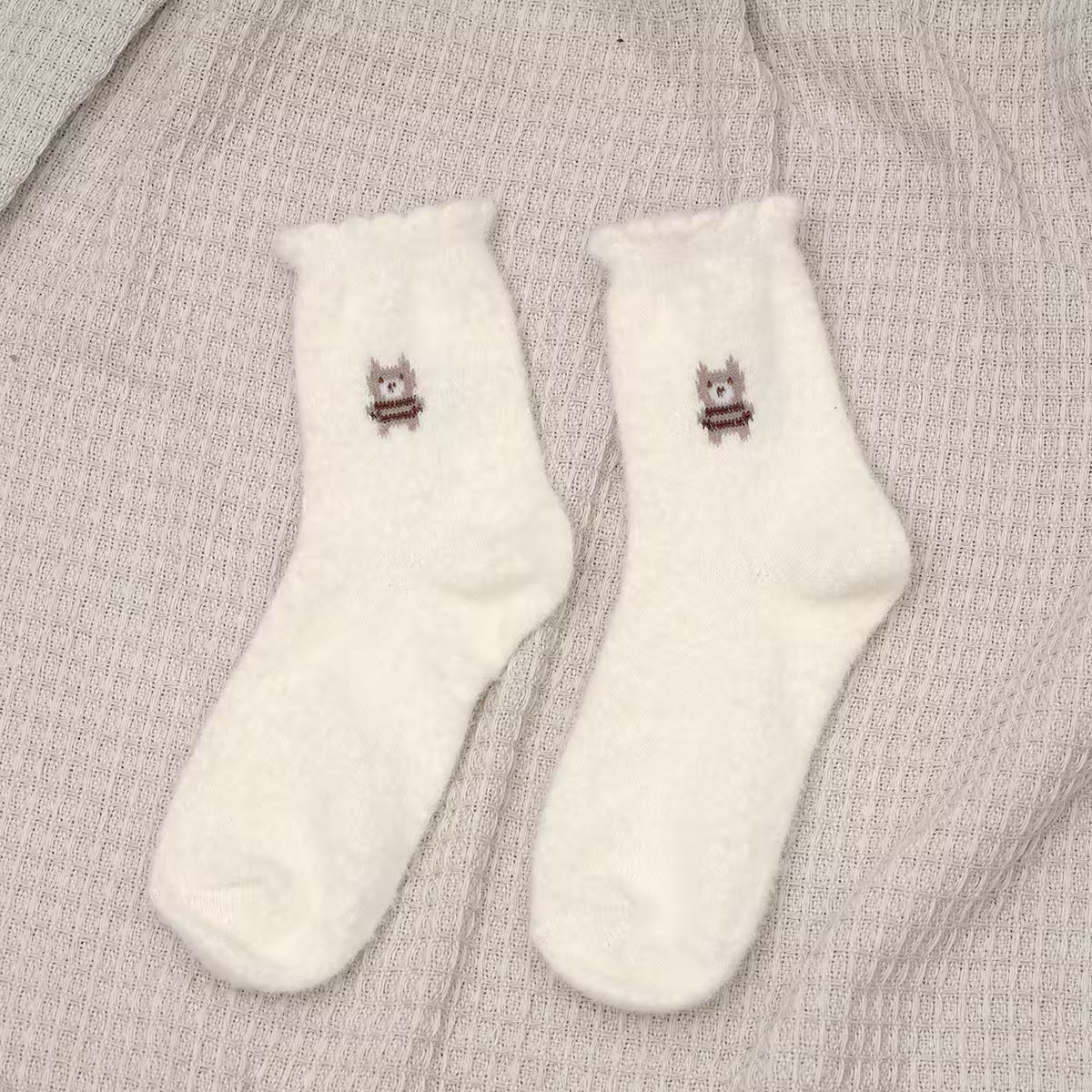 小熊白色毛襪&times;中筒襪&times;二雙套件襪子組-第4張