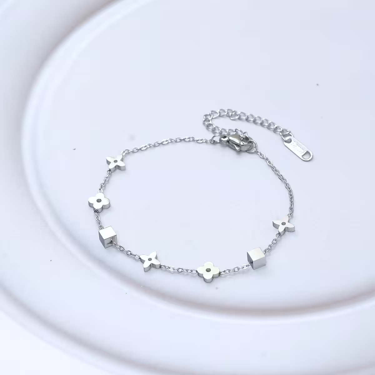 316鋼飾&times;老花方塊&times;手鍊&times;銀色-第1張