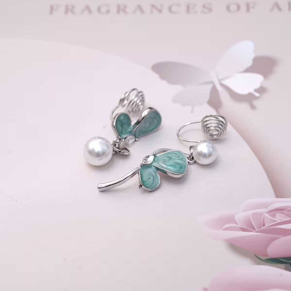 是花似蝶&times;不對稱蚊香盤U型耳夾-第4張