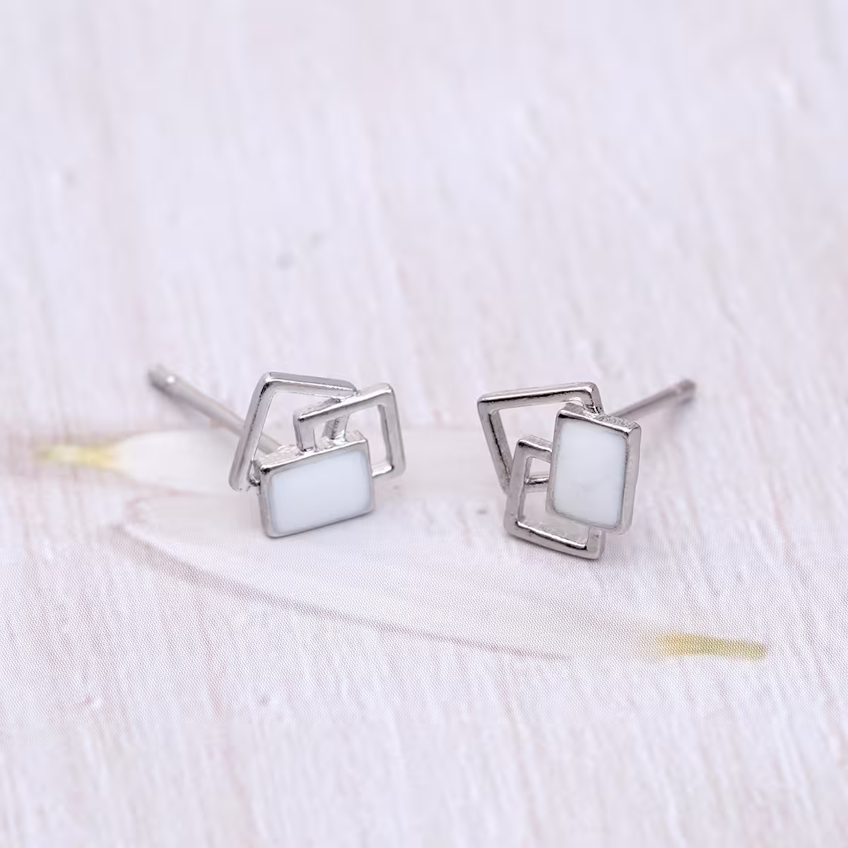 925銀針&times;白框交錯&times;耳環-第2張