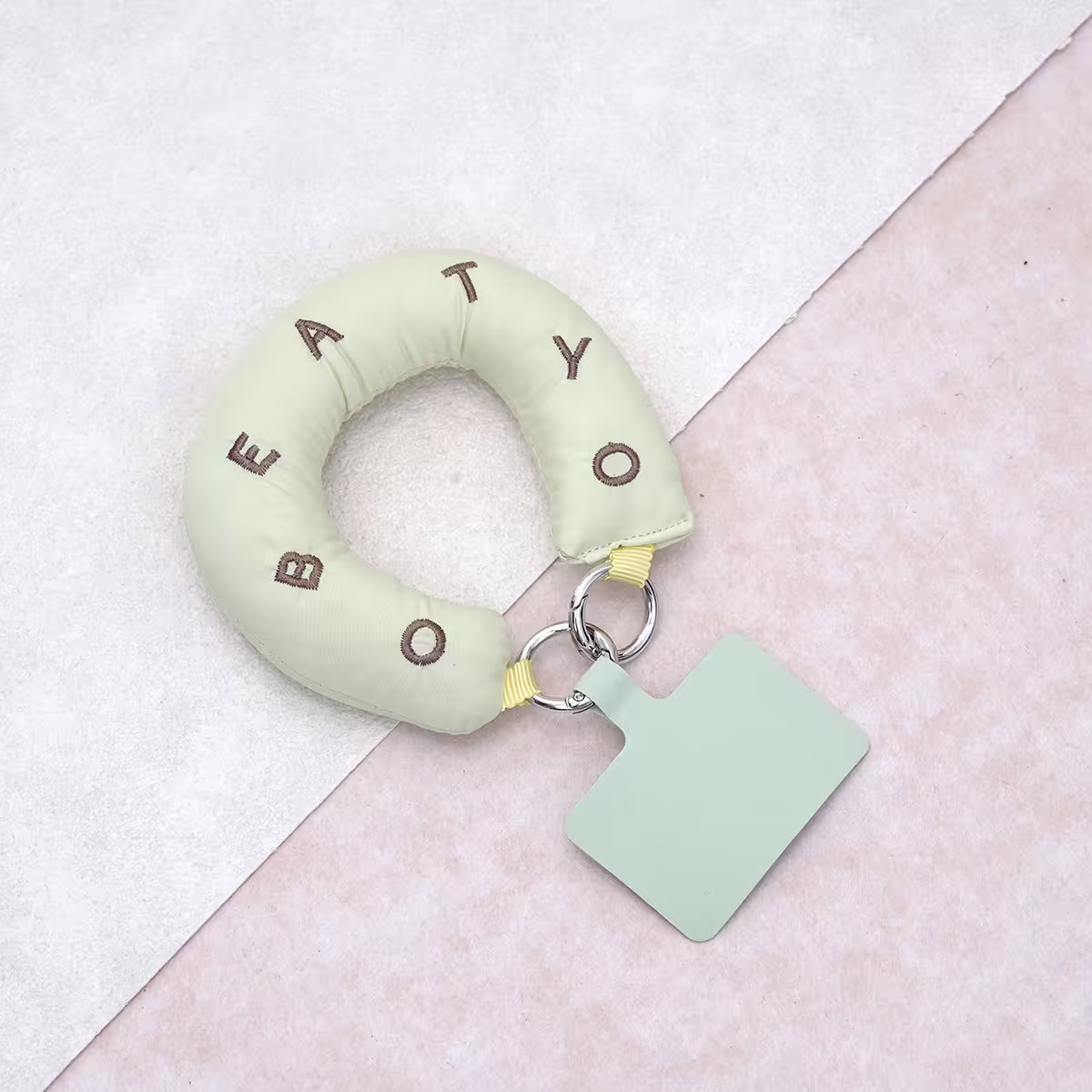 多巴胺澎澎棉字母&times;手機腕帶掛繩&times;綠色-第1張