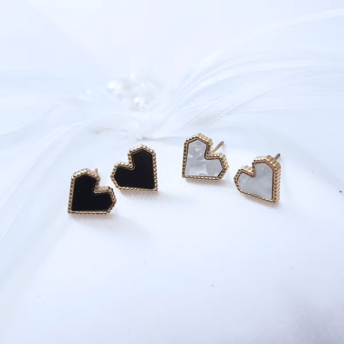 鋼飾&times;折紙愛心貝紋&times;耳釘&times;共二色-第1張