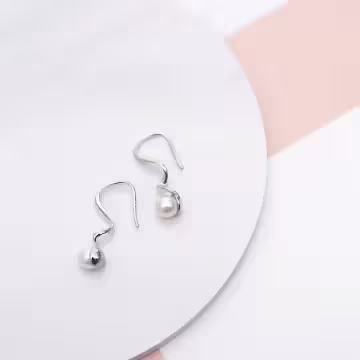 925銀針×波浪曲線珍珠×耳勾