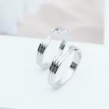 手牽手×情侶對戒