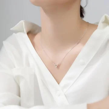 925銀飾×倒三角晶鑽相扣×鎖骨項鍊.avif