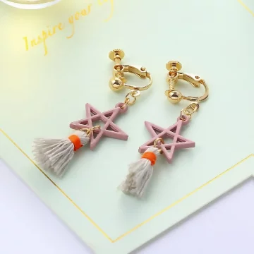 粉紅五角星布藝流蘇×螺旋耳夾.avif