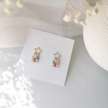 星星繽彩晶柱×吊墜耳針.avif