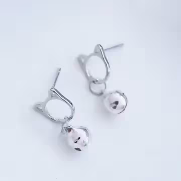 925銀針×貓咪垂墜鈴鐺×耳針