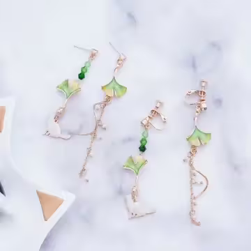 銀杏白貓螺旋流蘇×不對稱吊墜耳環