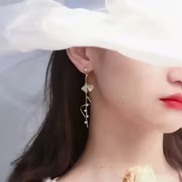 銀杏白貓螺旋流蘇×不對稱螺旋耳夾