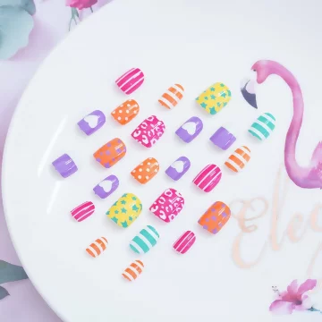 兒童×撞色普普風亮面×穿戴式手指甲片×二十四入.avif