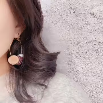 骰子毛球大圓圈×吊墜耳勾×共二色