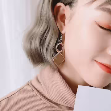 奶茶菱形金屬圓環×螺旋耳夾