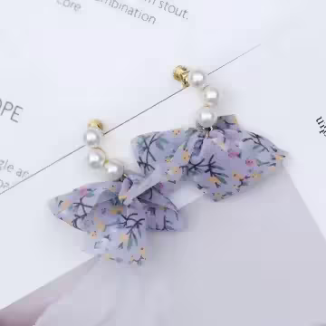 碎花薄紗蝴蝶結珍珠×螺旋耳夾×共二色