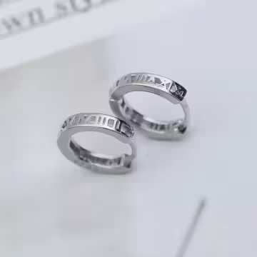 925銀針×羅馬數字×耳扣