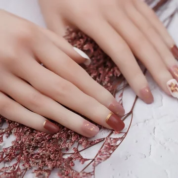 朱槿磚紅璀金亮面×穿戴式手指甲片×二十四入 .avif
