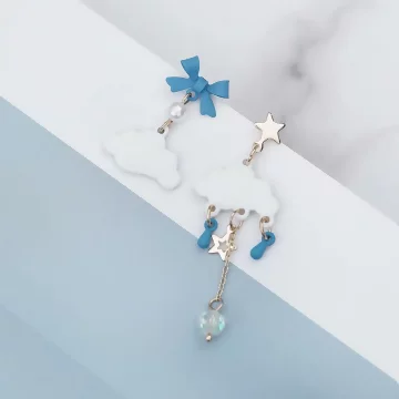 白雲藍雨蝴蝶結×不對稱吊墜耳環.avif