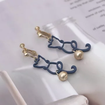 藍貓輪廓小鈴鐺×螺旋耳夾.avif