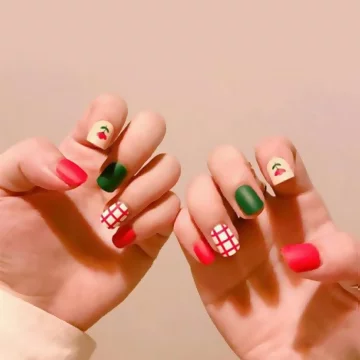 紅配綠格子小花霧面×穿戴式手指甲片×二十四入 .avif
