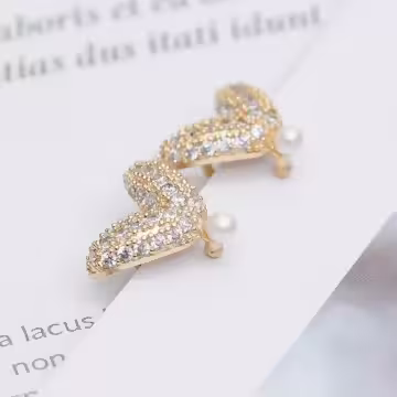 魚尾愛心晶鑽珍珠&times;U型耳骨夾