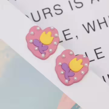 鬱金香粉心點點×耳環