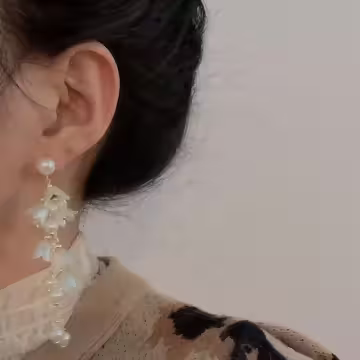 鈴蘭花搖曳珍珠×吊墜耳環