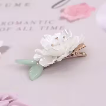 貝殻水晶山茶花×鴨嘴式髮夾