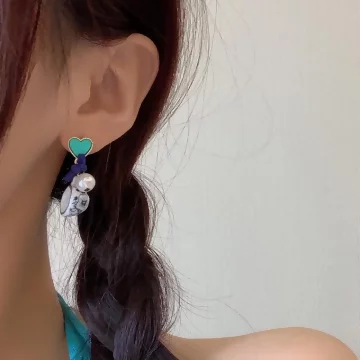 愛麗絲的下午茶時間×不對稱吊墜耳環.avif