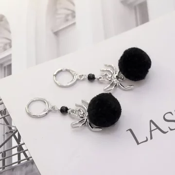 黑色毛球蜘蛛×吊墜耳扣.avif