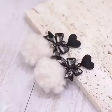 愛心格子蝴蝶結毛球×吊墜耳環×共二色
