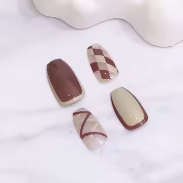 咖米菱格線條亮面×穿戴式手指甲片×二十四入