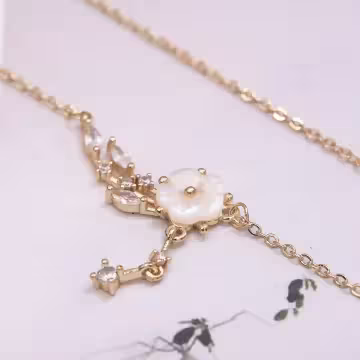 梅花閃鑽淚滴×鎖骨項鍊