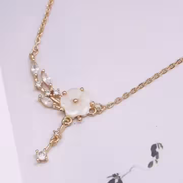 梅花閃鑽淚滴×鎖骨項鍊