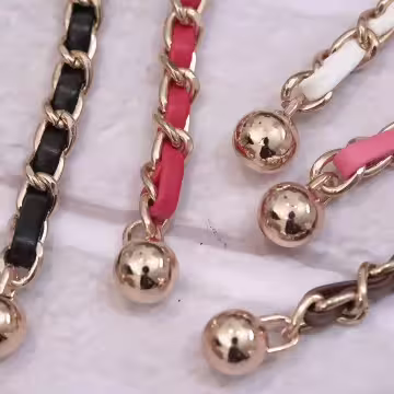 小香風鍊條皮革×手機斜背雙勾掛繩×紅色