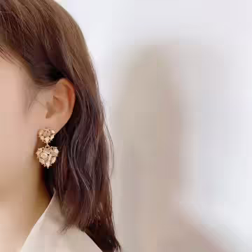 超閃愛心&times;不對稱吊墜耳環