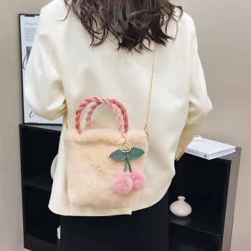 毛絨櫻桃小拎包×鍊條斜背包×棕咖.avif