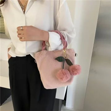 毛絨櫻桃小拎包×鍊條斜背包×粉紅.avif