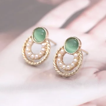 珍珠翡冷翠×耳環.avif