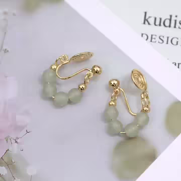 綠玉串珠×蚊香盤U型耳夾