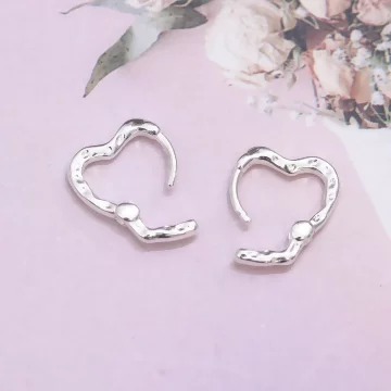 925銀針×肌理紋愛心×耳扣.avif