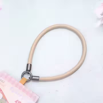 單色簡約皮革×手機腕帶掛繩×米黃