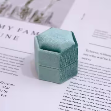 絲絨六角型×適用對戒×絨布盒×綠色