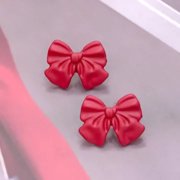 公主紅蝴蝶領結×耳環.avif